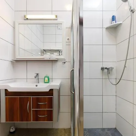 Guest house In Guest - Comfy Next To The
